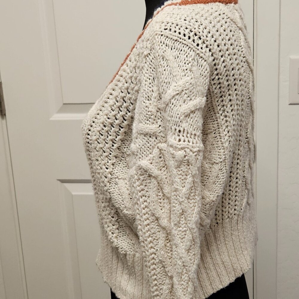 American Eagle Cable Knit Varsity V-Neck Sweater Cream and Copper Blue Accent XS - Picture 8 of 13